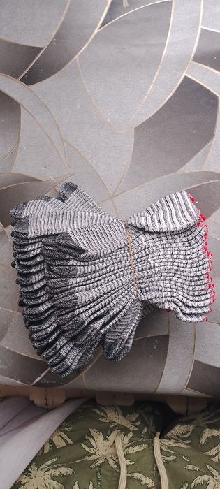 Продам перчатки новые 10 пар