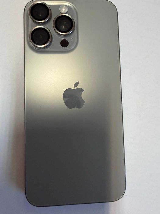 iPhone 15 Pro Max 256GB titanium с гаранция , перфектно състояние