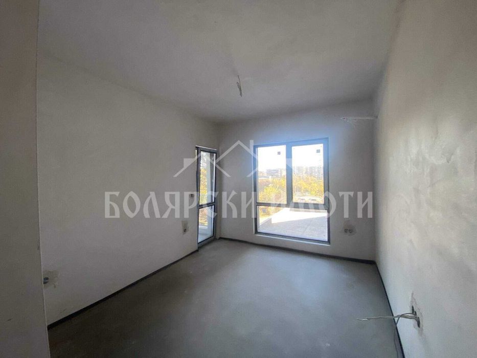 Продава се Тристаен апартамент в Велико Търново, Бузлуджа - 116 кв.м за 1294 €/кв.м - Снимка #3