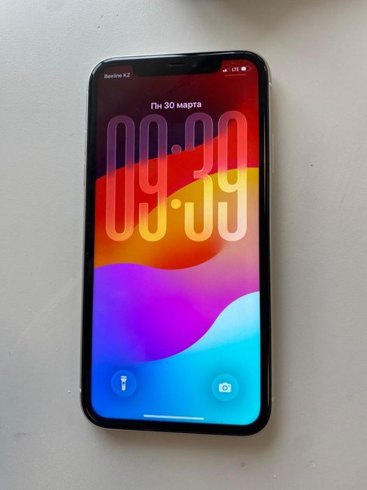 продам iphone 11 64 гб