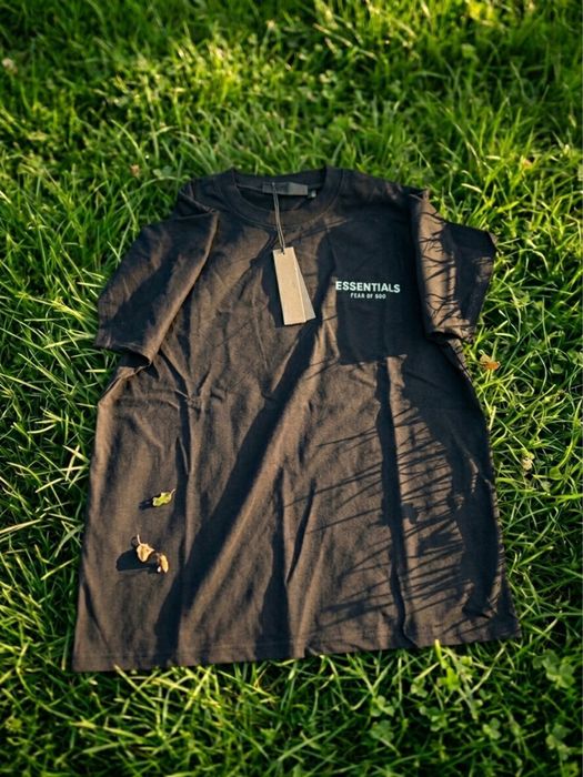 Tricou ESSENTIALS | Marimea L