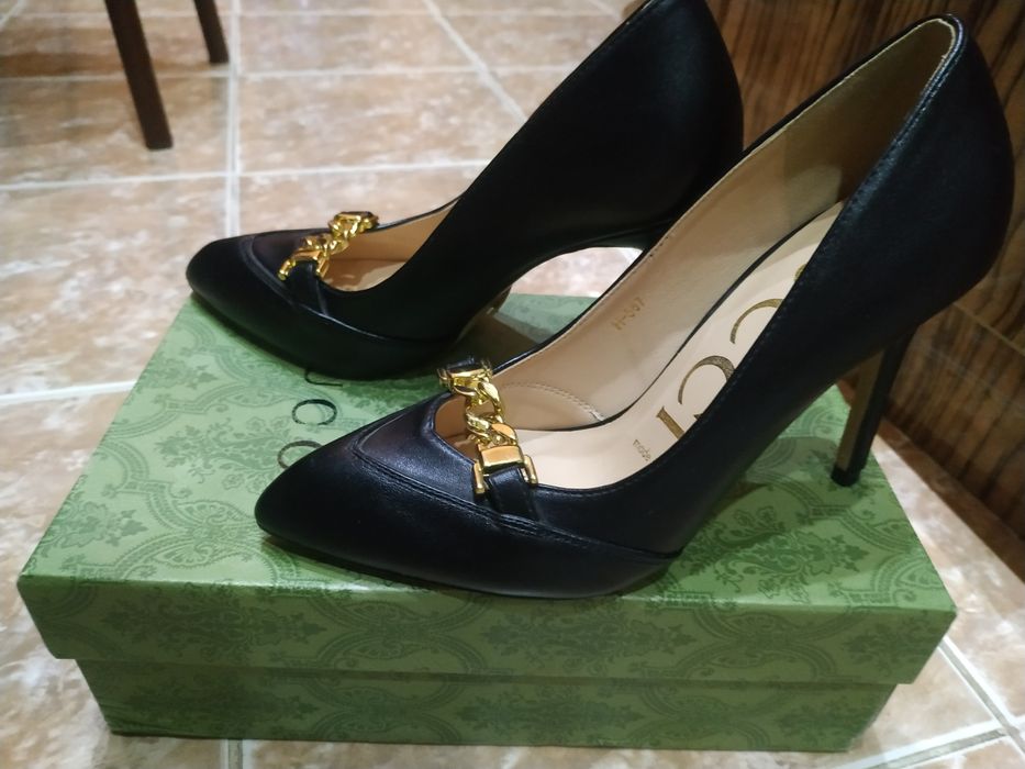 Продаю  туфли. Gucci