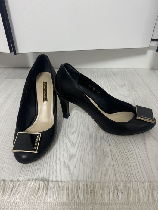 Продам кожаные туфли