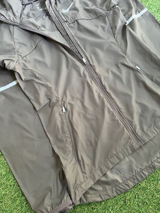 Дамско горнище / яке : Nike Shield Hooded Running Jacket XS