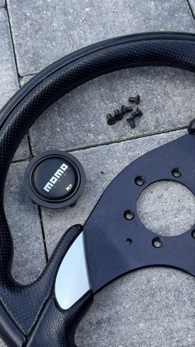 Volan Momo racing