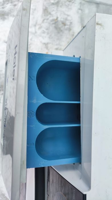 Продам стиральную машину Хайер