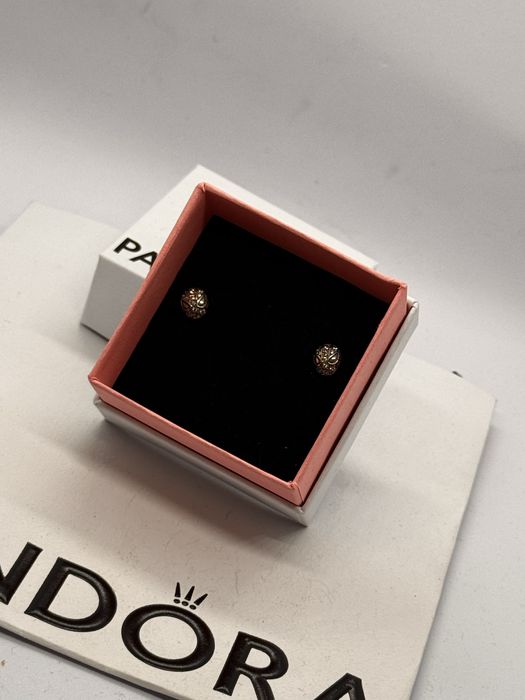 Пандора обеци Pandora