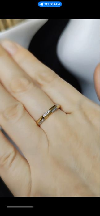 Продам золотое кольцо