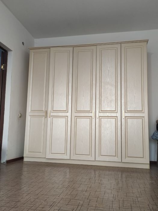 Продам шкаф б/у срочно