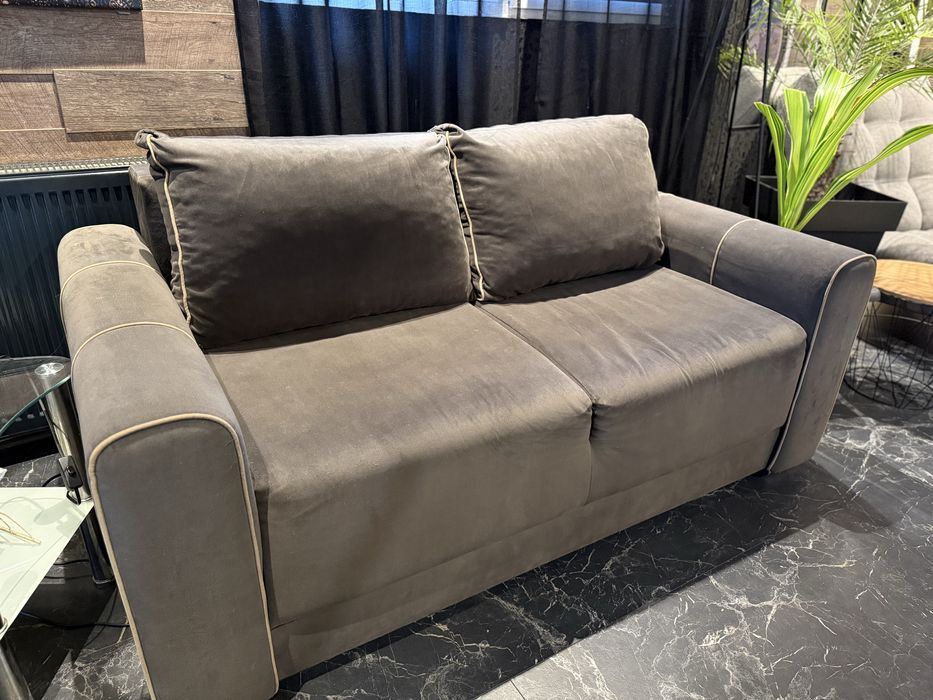 Продавам холна гарнитура