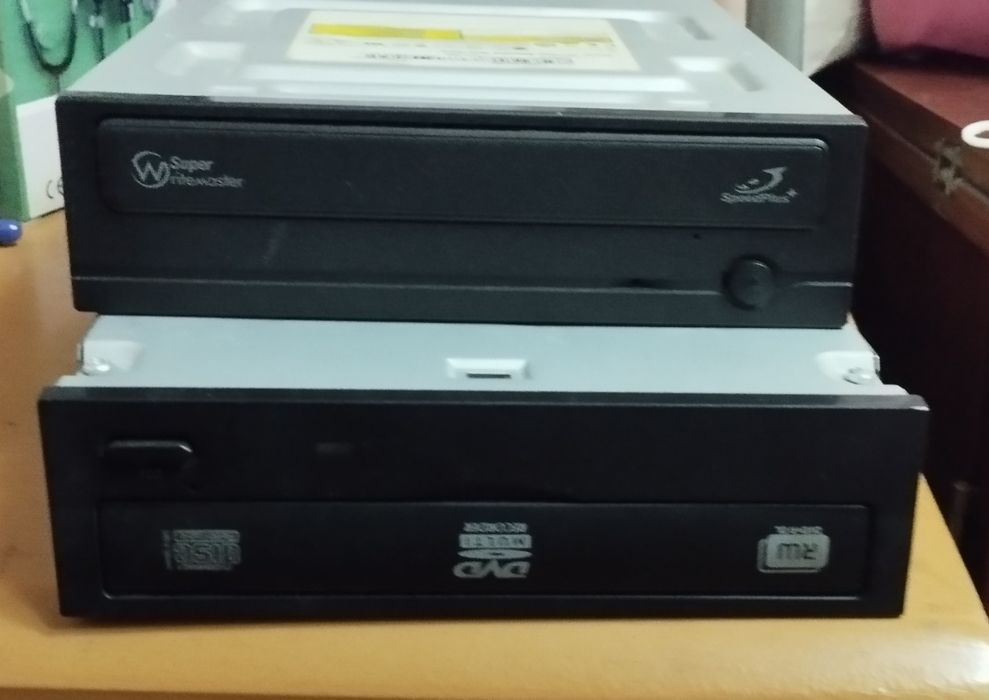 Продам Двд-ром для компьютера 
Тип подключения Сата
Состояние хорошее,