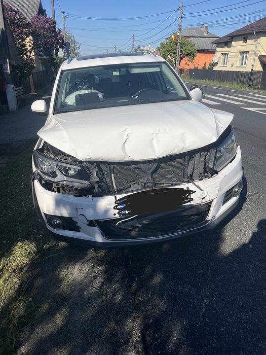 ⸻  Vând Volkswagen Tiguan 2012 – cutie automată (avariat)