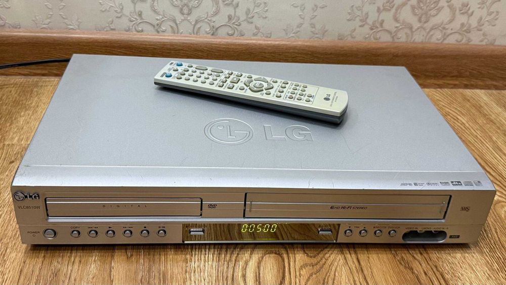 Видеомагнитофон & DVD LG 6-Head Hi-Fi Stereo! Made In Korea!