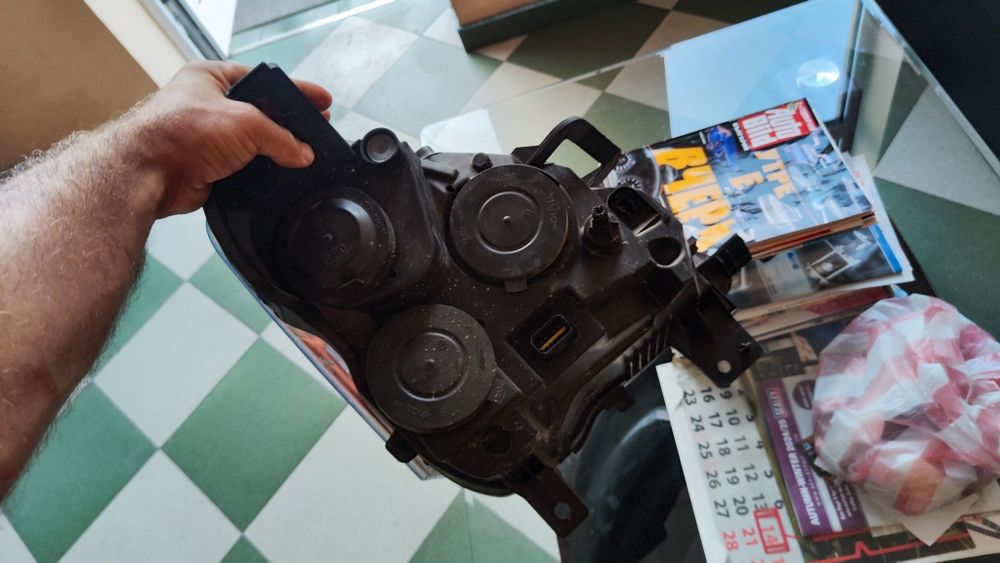 Фар за пежо партнер , строен берлинго