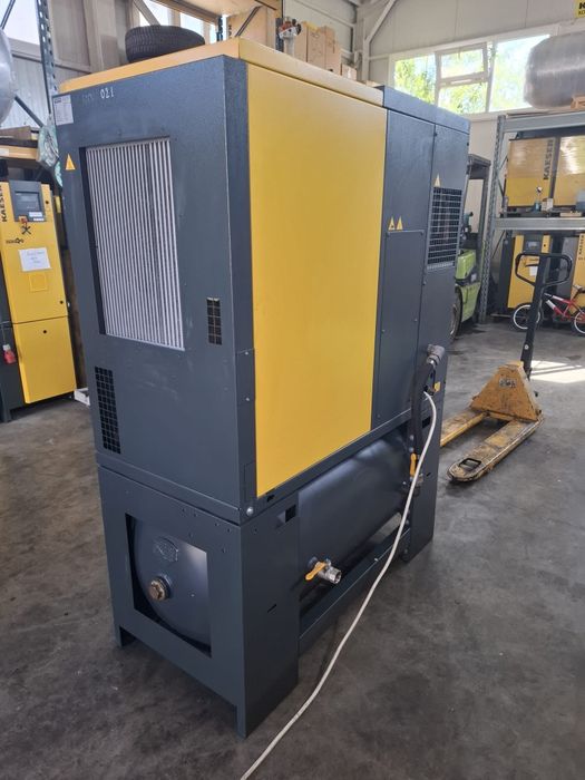 Compresor aer cu surub Kaeser Aircenter SK 24 T cu uscator si rezervor