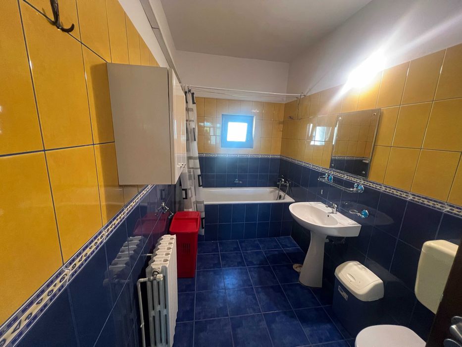 Proprietar, Casa P+1 de inchiriat in Lazu