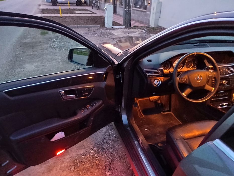 Mercedes-Benz  E 350