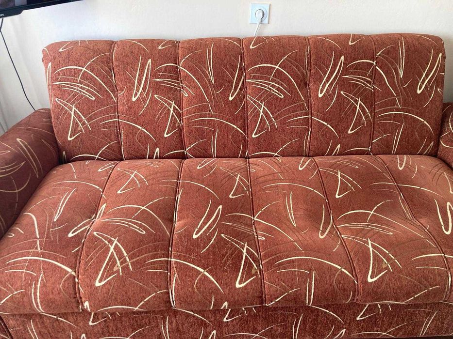 Диван  и холна масичка