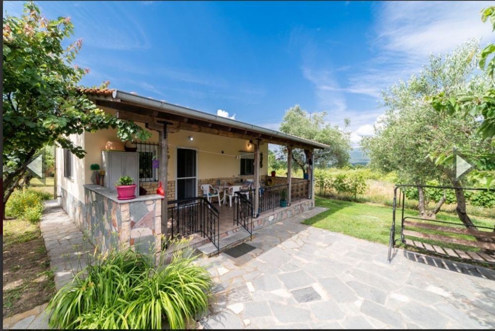 Къща за гости близо до Неа Перамос и Неа Ираклица