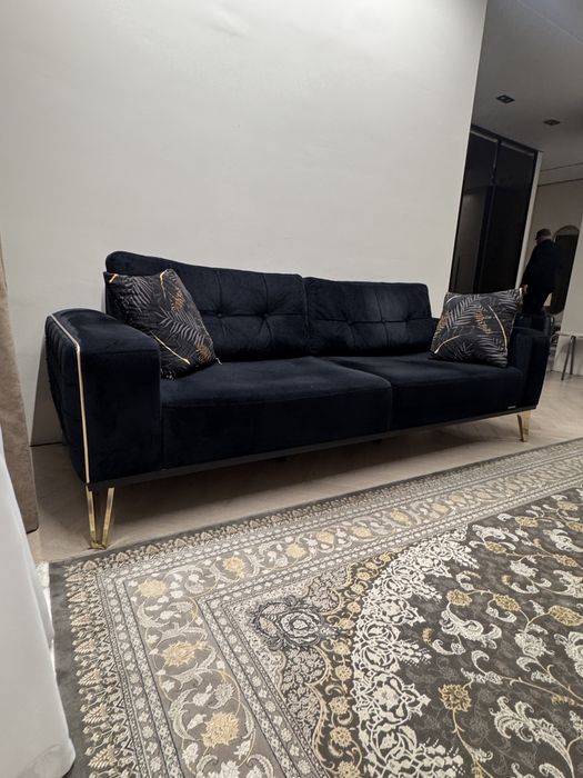 Продаю диван в хорошем состоянии