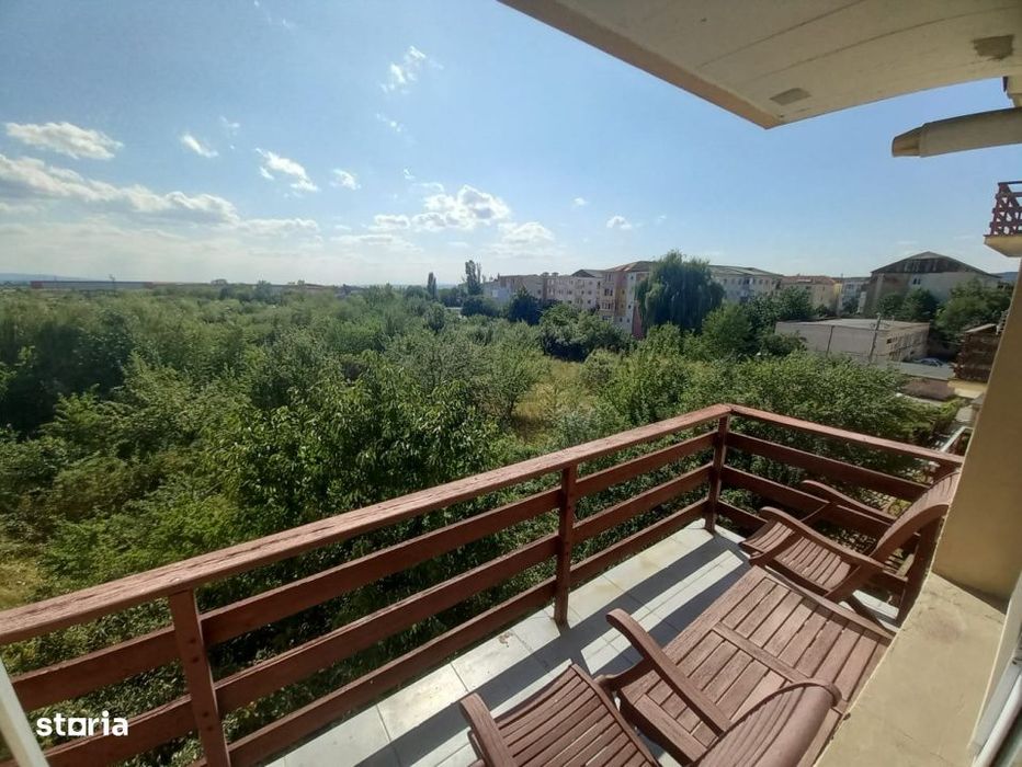 Apartament 3 camere, 67 mp, etaj 3/5, zona Sud