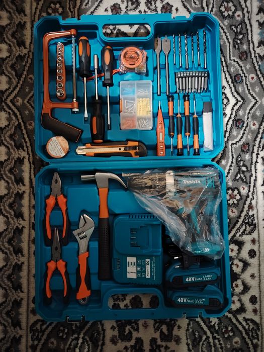 Yap yangi Instrumernet chemodan sotiladi.