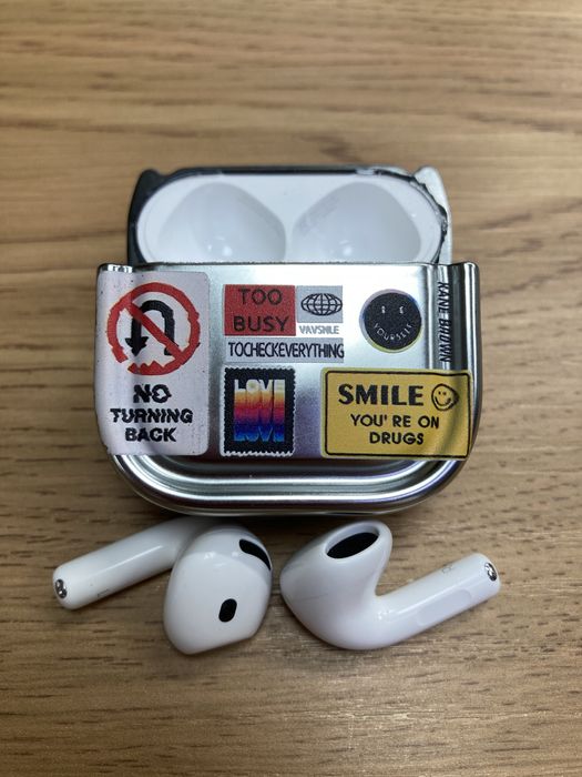 Наушники Airpods 4
