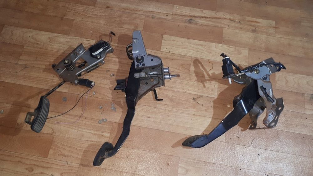 Pedala Ambreiaj Mazda6 Pedala Acceleratie Mazda6 Pedala Frana Mazda6