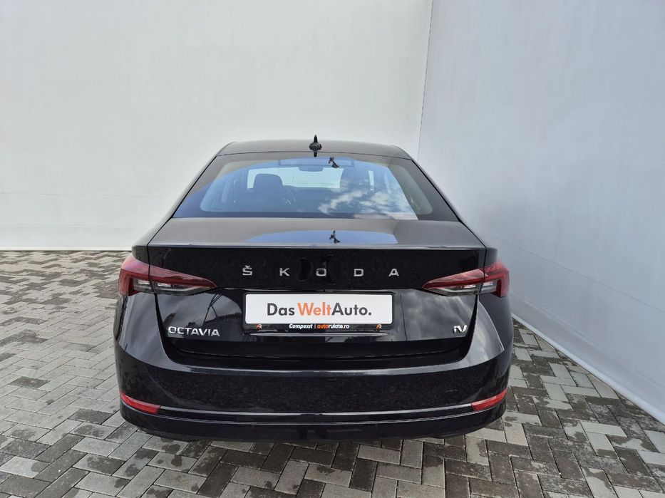 SKODA Octavia 2022 — imagine 4