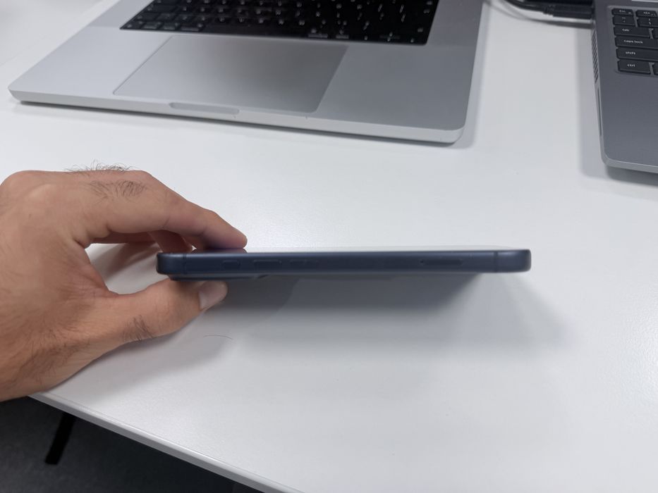 iPhone 17 Pro 256 GB Neverlocked, Garantie Sept. 2027
