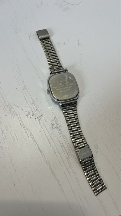 Кварцевые часы casio