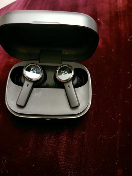 Наушники Bang & Olufsen