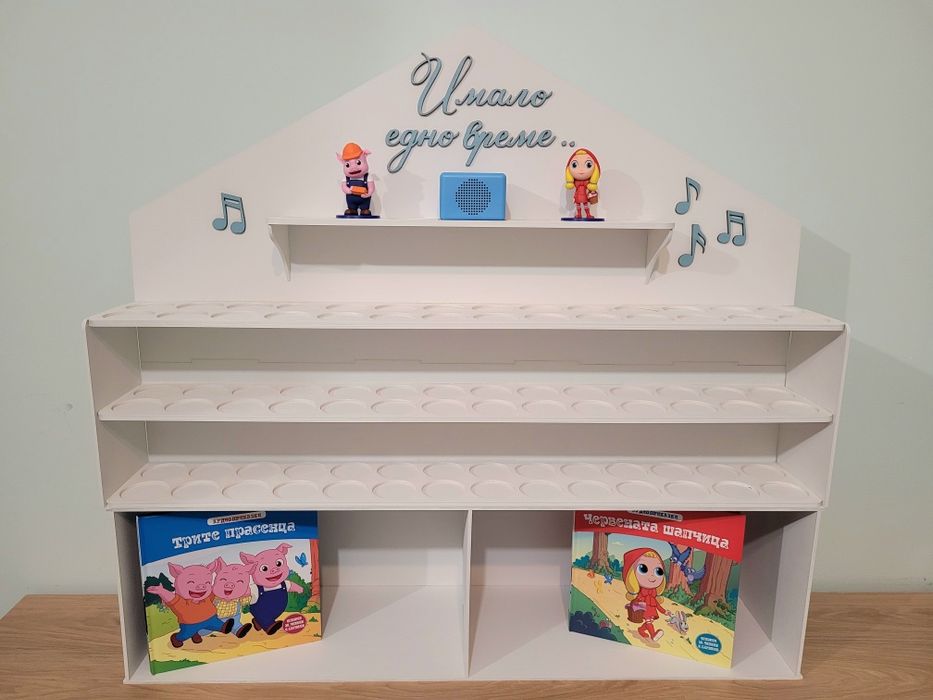 Етажерка Disney Замък за Магически Аудио Приказки – книги и фигурки.