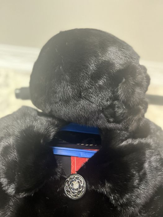 Продам норковую шубу