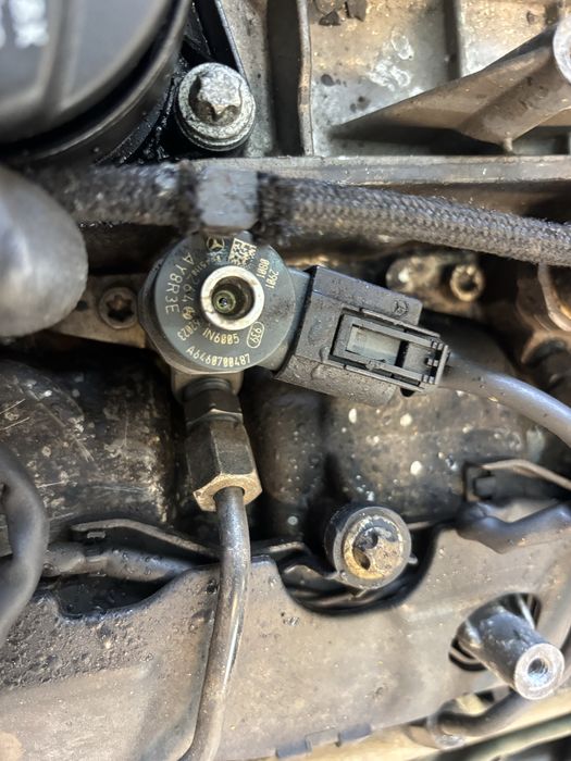 Injector Mercedrs Vito Viano E class C class E4 0445110264