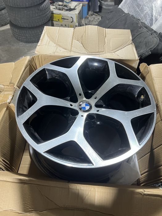 Диски R 20 на х5-х6 разноширокие .состояние хорошее без сварки,ровные!