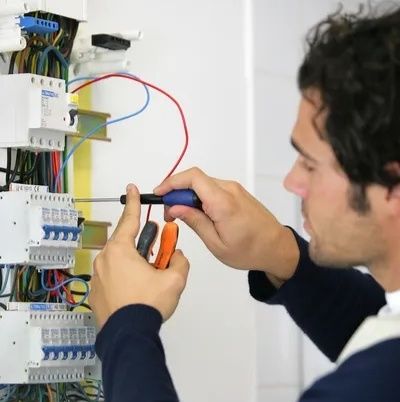 Услуги электрика по Ташкента. Электрик.Аварийная выезд. 24/7 . Дамир