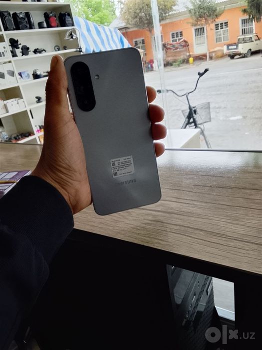 A17 telefoni sotiladi 2 oy ishlatilgan 8/256