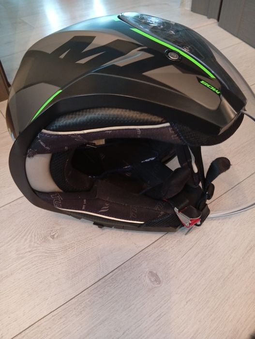 Vând 3 căști Moto! Shoe , Mt Helmet și Nox