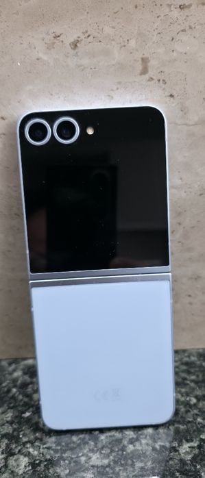 Samsung Z Flip 6 12 GB 256 GB Blue NOU