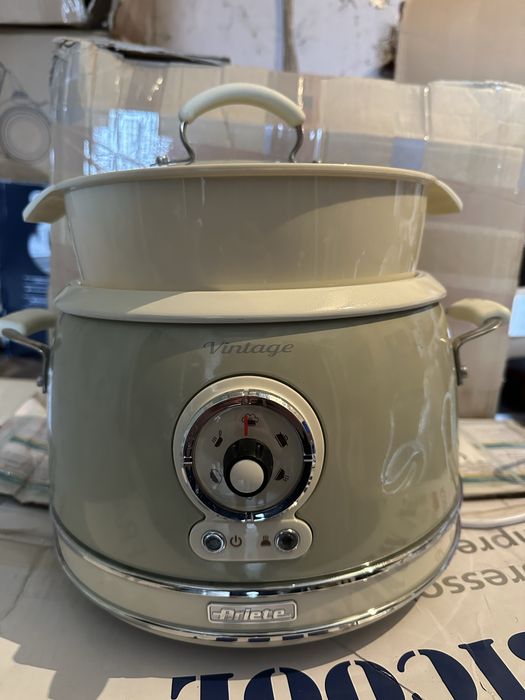Мултикукър Ariete Vintage – 3,5 л, 700 W, керамична купа ,винтидж стил