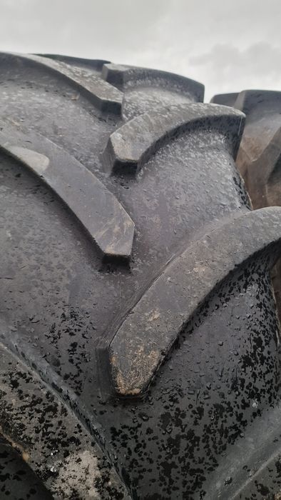 Anvelope agricole 18.4R38 (450/85R38) marca Vredestein