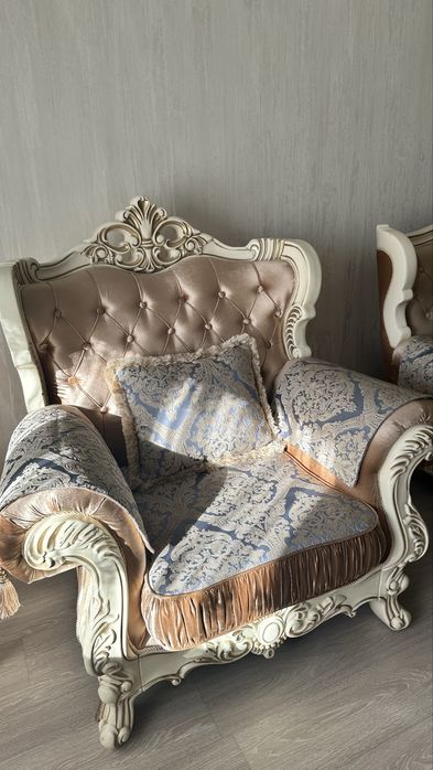 Диван раскладной и кресло