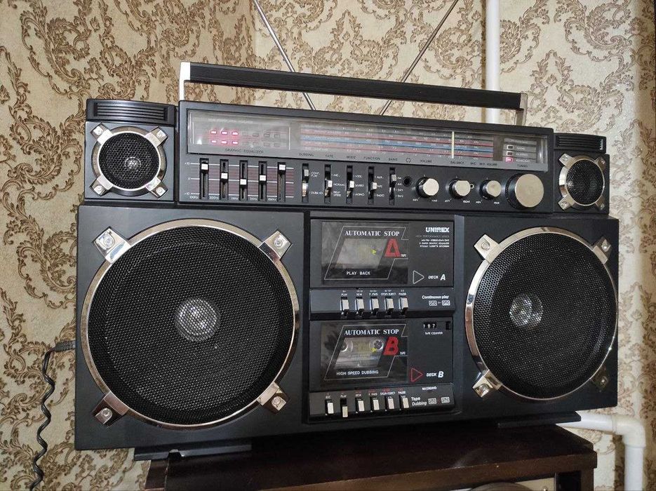 Unirex RX-6500;
"Ghettoblaster - Boombox"