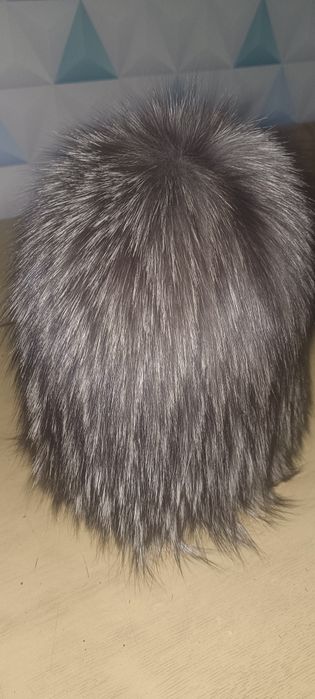 Продам женскую шапку