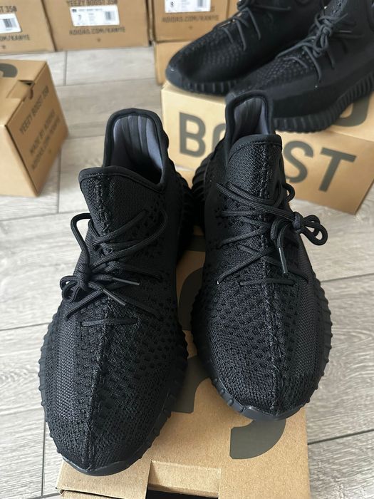 Yeezy 350 Onyx (Livrare cu verificare)