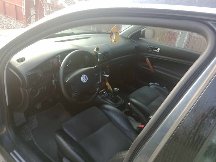 Vând sau Schimb Passat