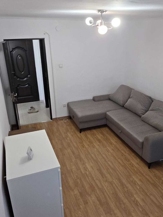 Apartament 3 camere modernizat, Micro 9 –  Piata 1 mai & Șc M Viteazul