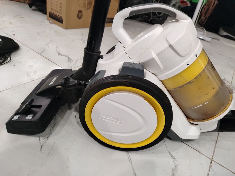 Пылесос KARCHER VC 3