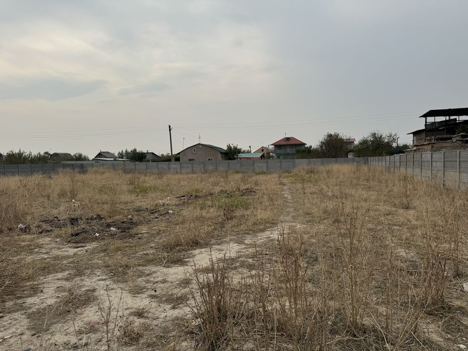 Quruq yer sotiladi 24 sotok